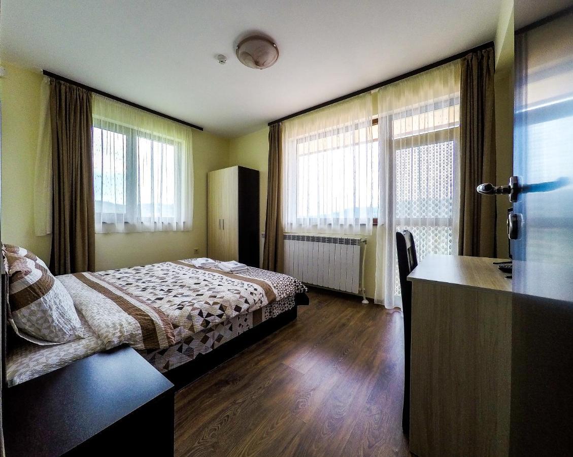 Divna Guest House Dospat Ngoại thất bức ảnh